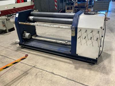 Översiktsbild av 1995 I.M.C.A.R. TAI 1550X5 plate rolling machine
